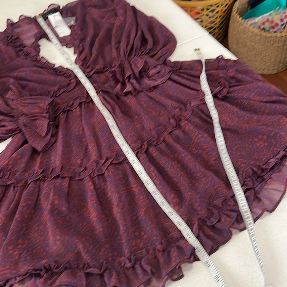 VICI Georgie Ruffle Tiered Mini Dress Deep V Purple Print Open Back NWT Sz S - Picture 9 of 13
